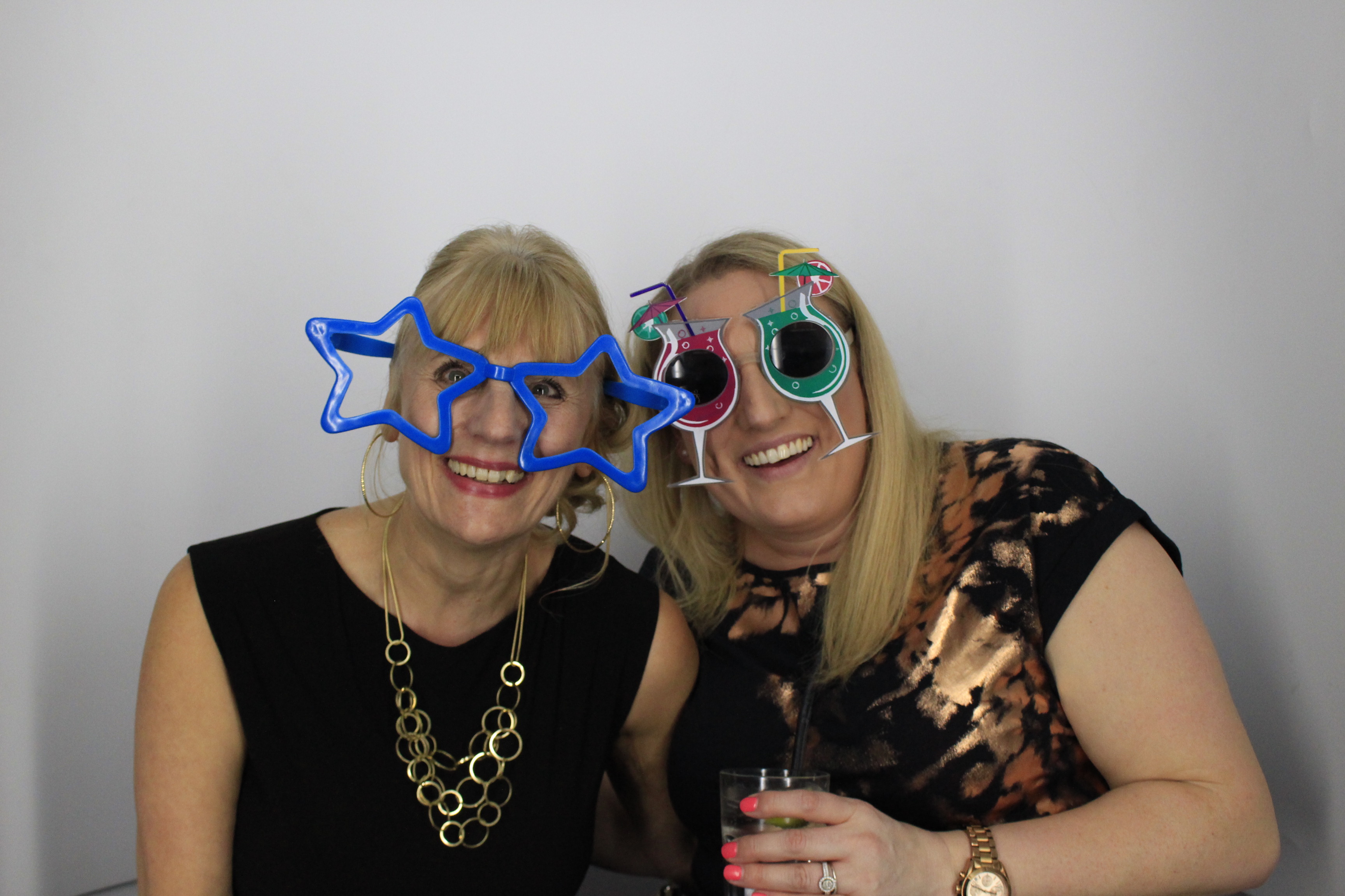 Darren and sarah’s 40th birthday celebration | View more photos from the event at gallery.myphotoboothexperience.co.uk/u/MyPhotoBoothExperienceLtd/Darren-and-sarah’s-40th-birthday-celebration